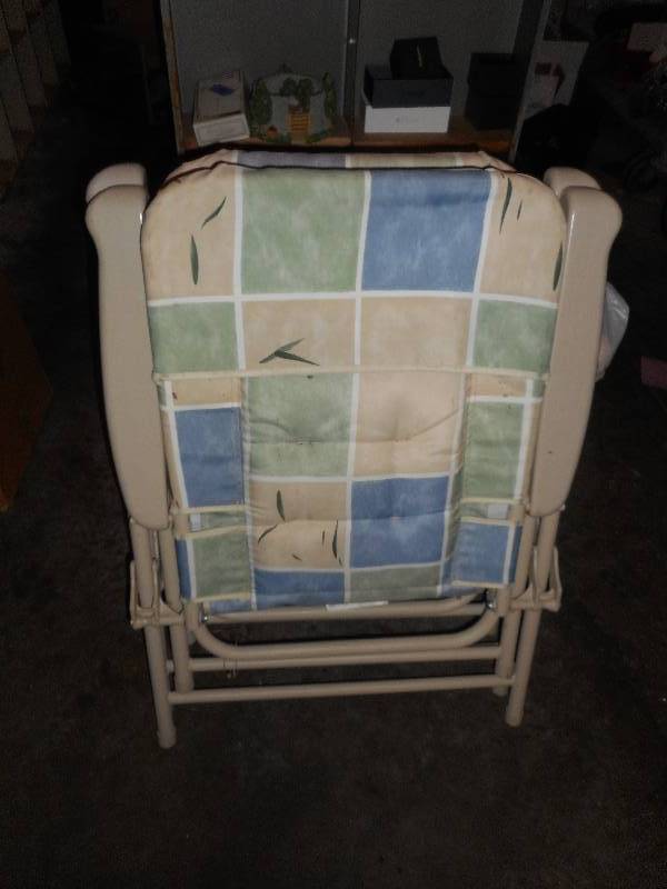 lot 39 image: 2 METAL LAWN CHAIRS