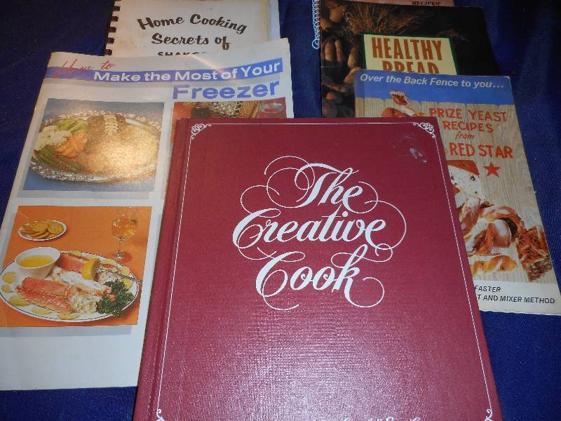 lot 48 image: 11 COLLECTIBLE COOK BOOKS
