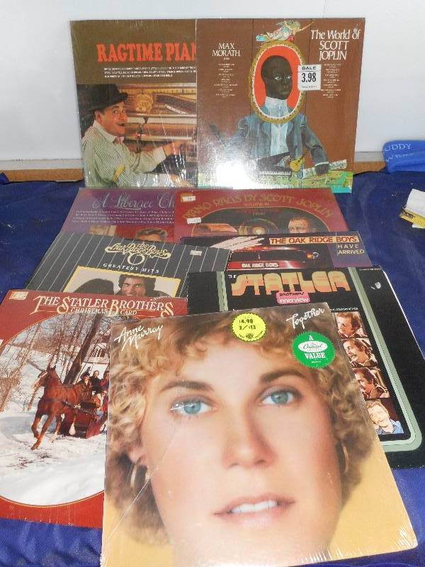 lot 79 image: 9 COLLECTIBLE RECORDS