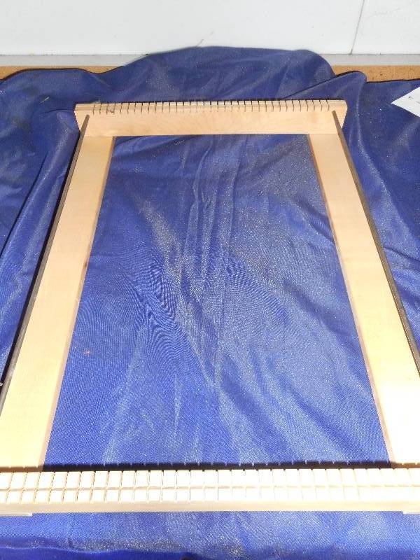 lot 111 image: WOODEN SPOOL LOOM HOLDER