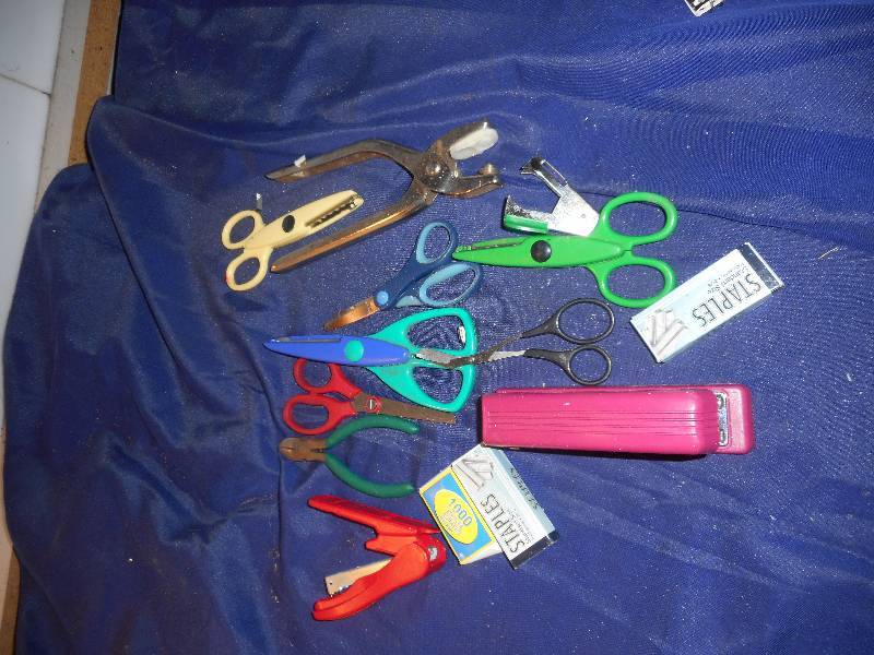 lot 137 image: CRAFTING TOOLS