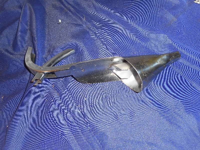 lot 141 image: OIL FUNNEL