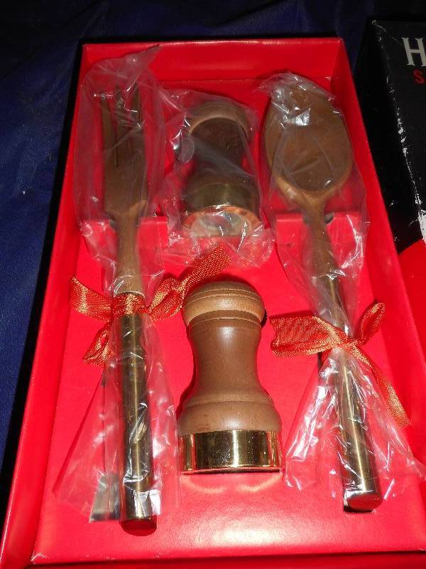 lot 162 image: SALT AND PEPPER HOSTESS SET