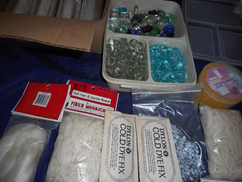 lot 165 image: MISC CRAFTING SUPPLIES