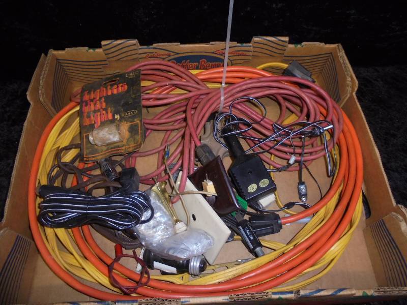 lot 19 image: Box Misc Electrical - Extension Cords, Engraving Tool, Plugs, Sockets, Misc