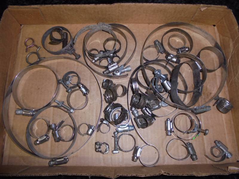 lot 21 image: Lot - Hose Clamps (over 50)