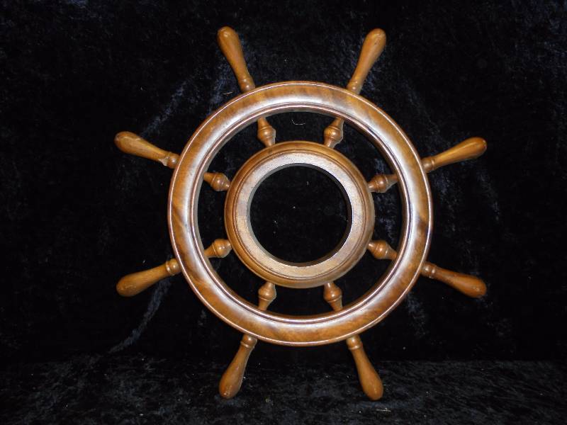 lot 37 image: Nautical Steering Wheel