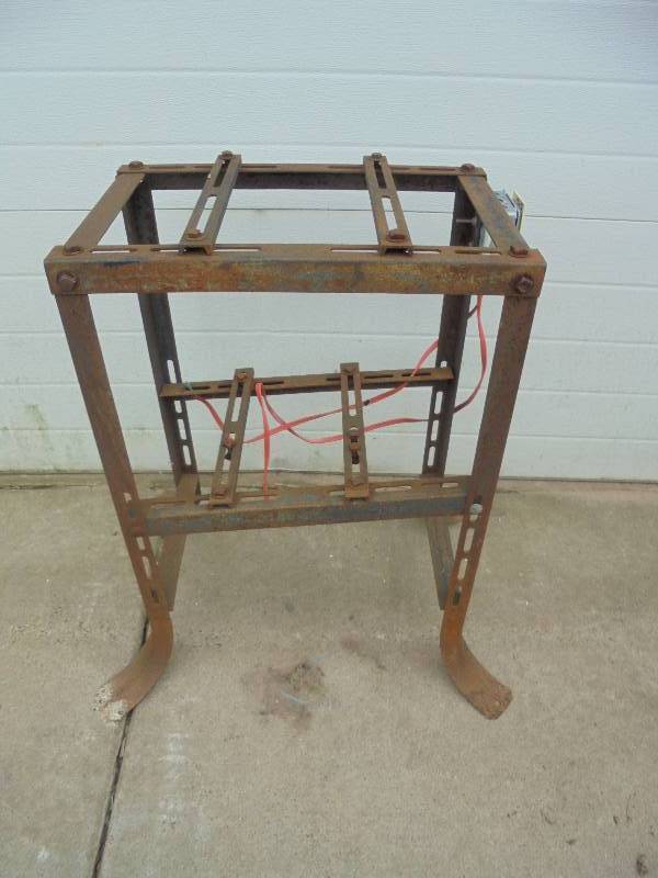 lot 50 image: Shop Table for Grinder or Saw Mount, 30x20x13