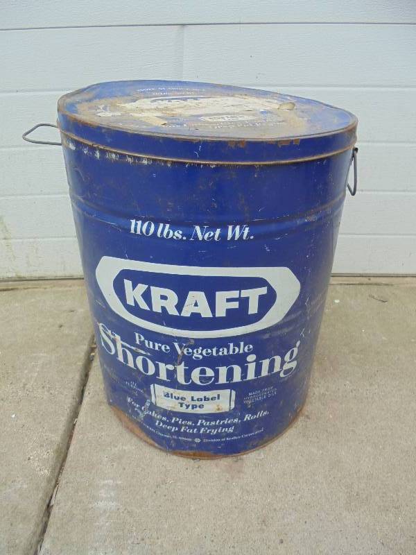lot 52 image: Vintage Kraft Shortening Can, 110lb size, 20x16
