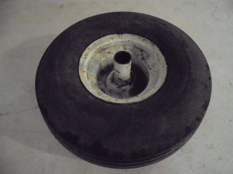 lot 71 image: Tire - Goodyear Terra Tire 15x6.00-6