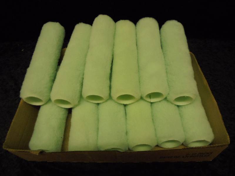 lot 77 image: Paint rollers, New - Green