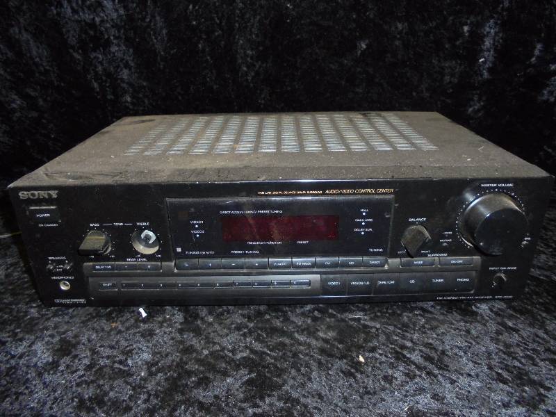 lot 81 image: SONY Receiver