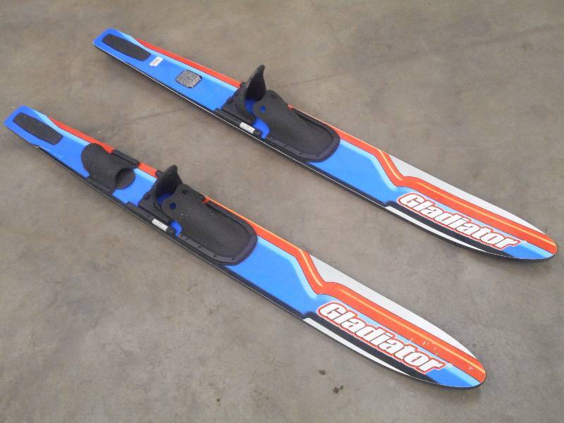 lot 24 image: Pair Of Gladiator OV-455 Water Skis...