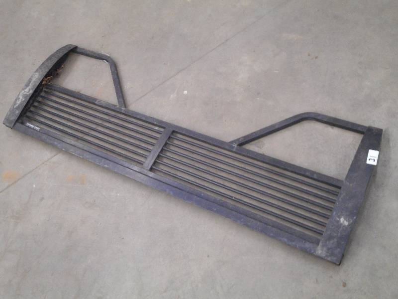 lot 31 image: Full-Sized Air-Flow Tailgate, Unkno...