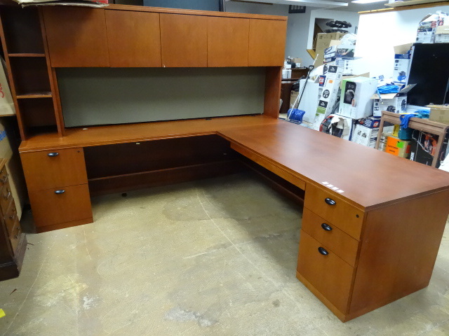 L Shaped Office Desk.