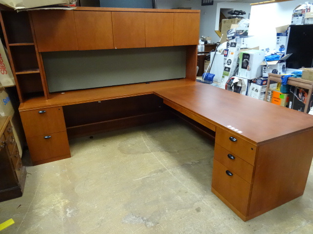 L Shaped Office Desk.