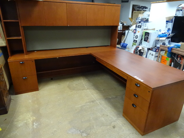 L Shaped Office Desk.