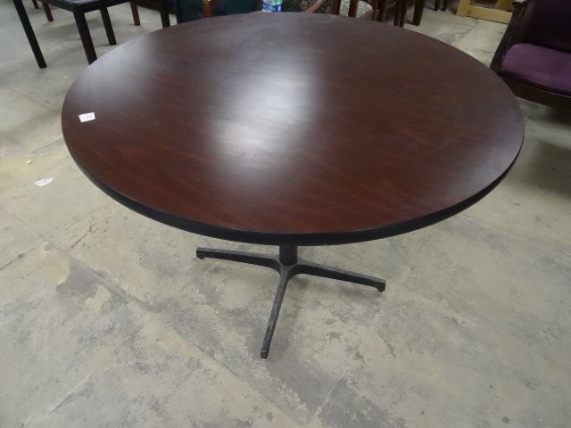 42 Round Table with Metal Base