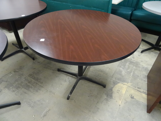 42 Round Table with Metal Base
