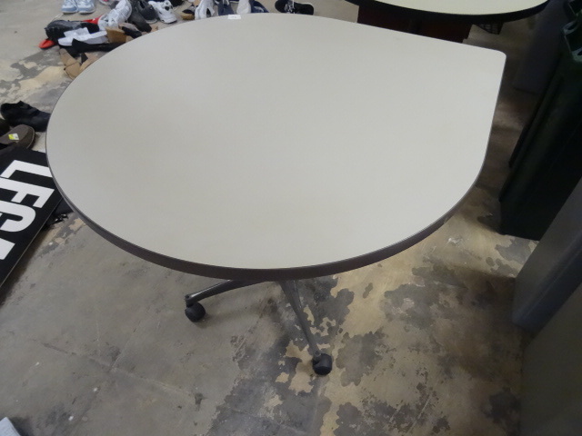 Tear Drop Table on Wheels 42