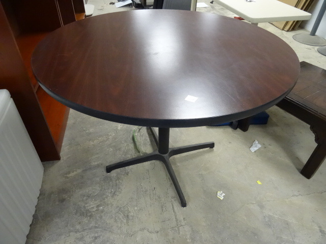 42 Round Table with Metal Base