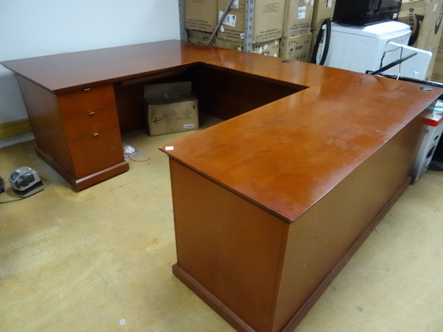 U Shaped Office Desk 2 Lateral