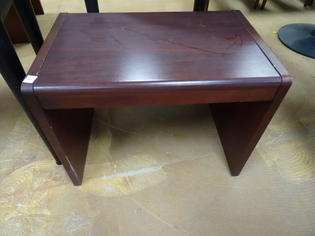 30 X 20 X 22 End Table