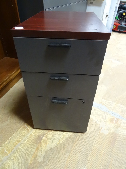 3 Drawer Cabinet 16 X 23 X 28