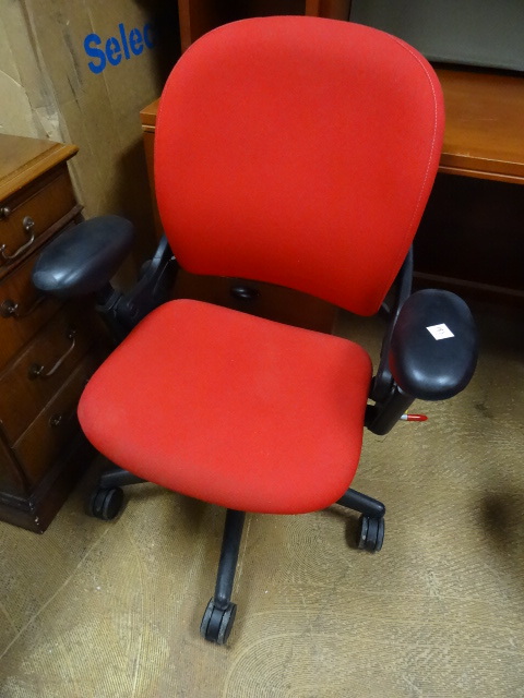 Steel Case Leap Chair
