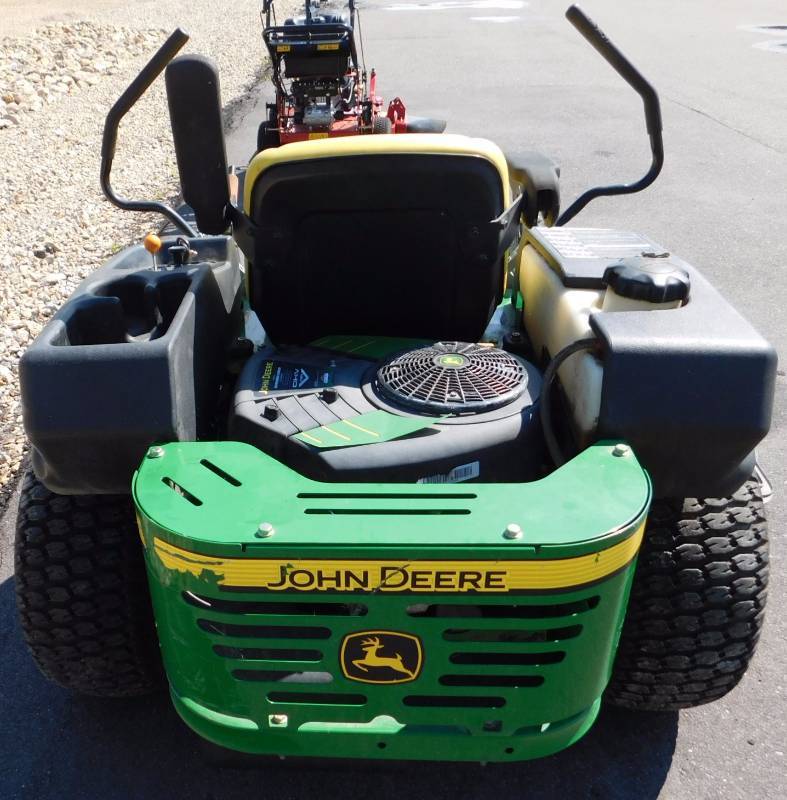 John Deere Z425 48 Track Mower
