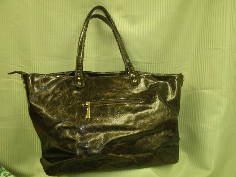 lot 25 image: Leather look Jumbo Flower Bag