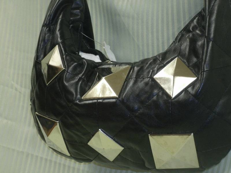 lot 45 image: Silver Studed Leather Purse