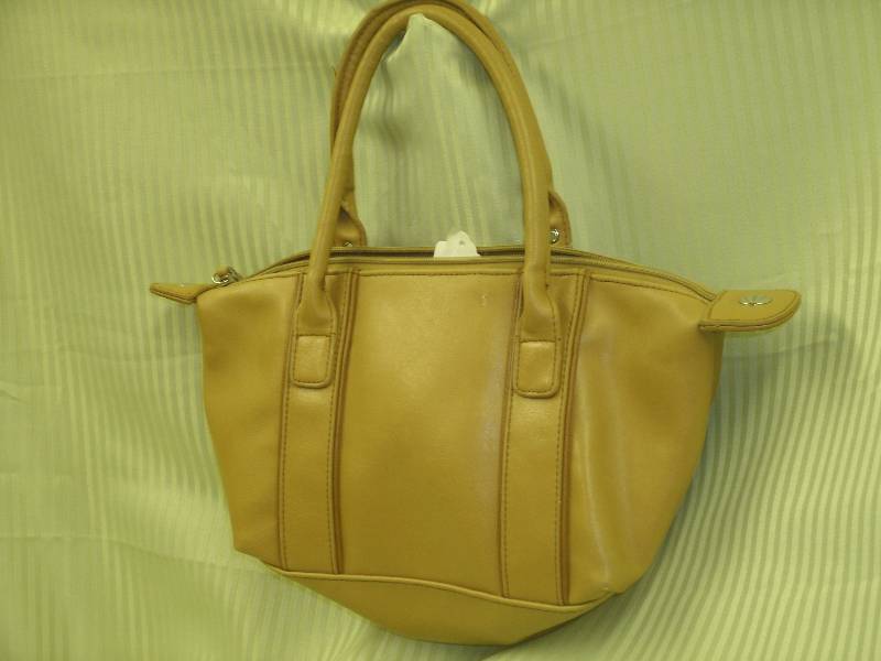 lot 51 image: Small Brown Hand Purse