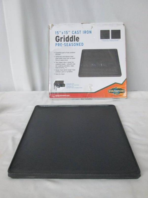 lot 50 image: Stansport 15 Cast Iron Griddle