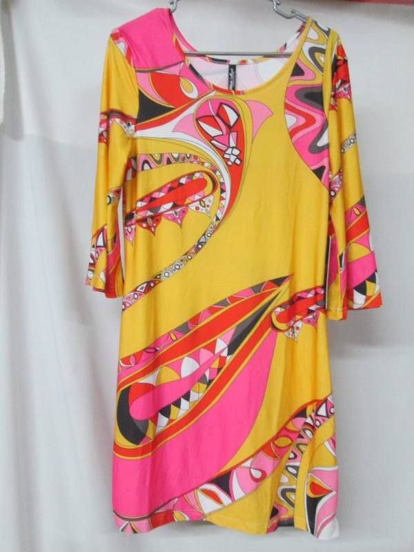 lot 58 image: White Mark Sonya Ruffle-Trim Shift Dress - Pink Flowers