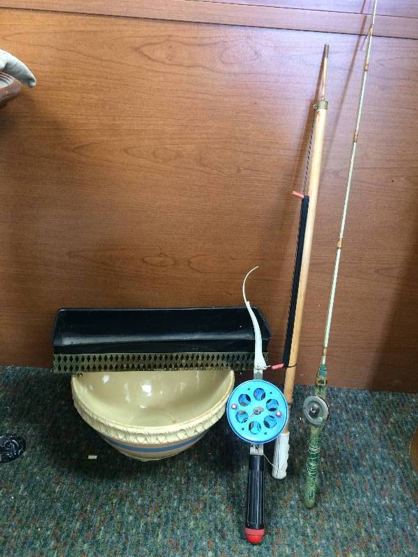 lot 39 image: Planters and Fishing Poles