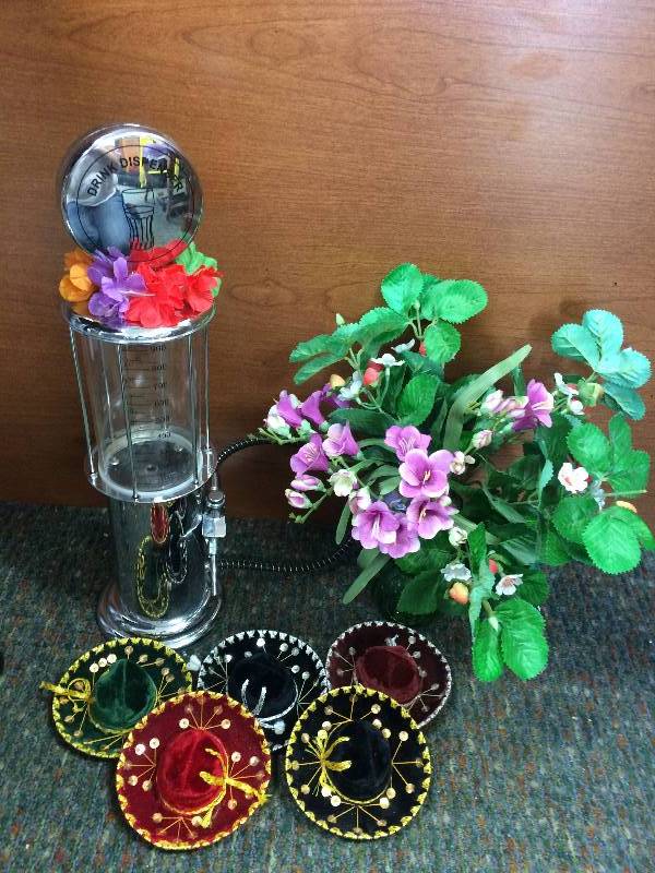 lot 40 image: Party Favors