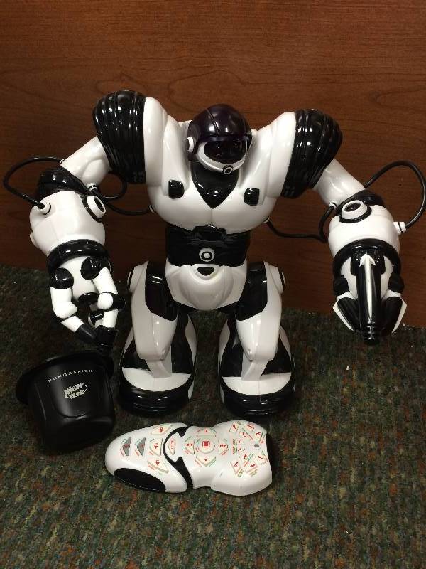 lot 48 image: WowWee Robosapien