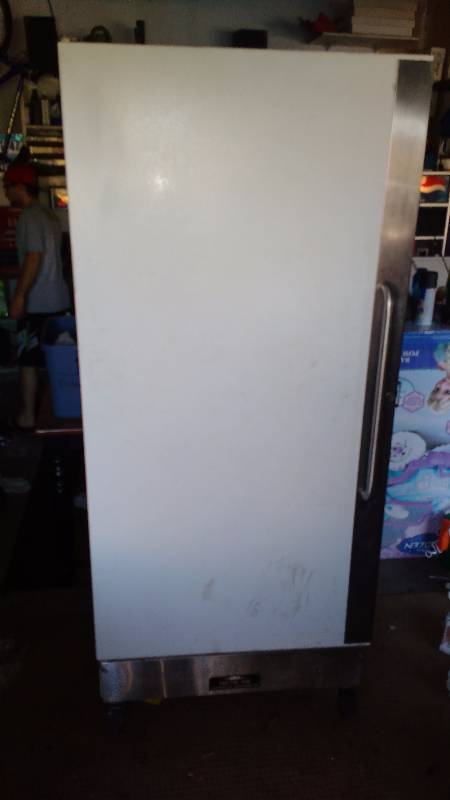 Commercial Fridge Arctic Air