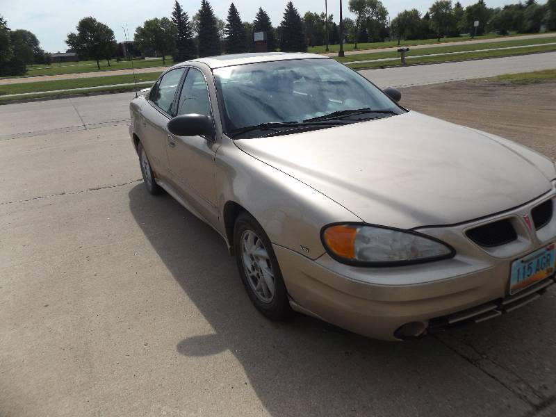 2004 Pontiac Grand Am SE1