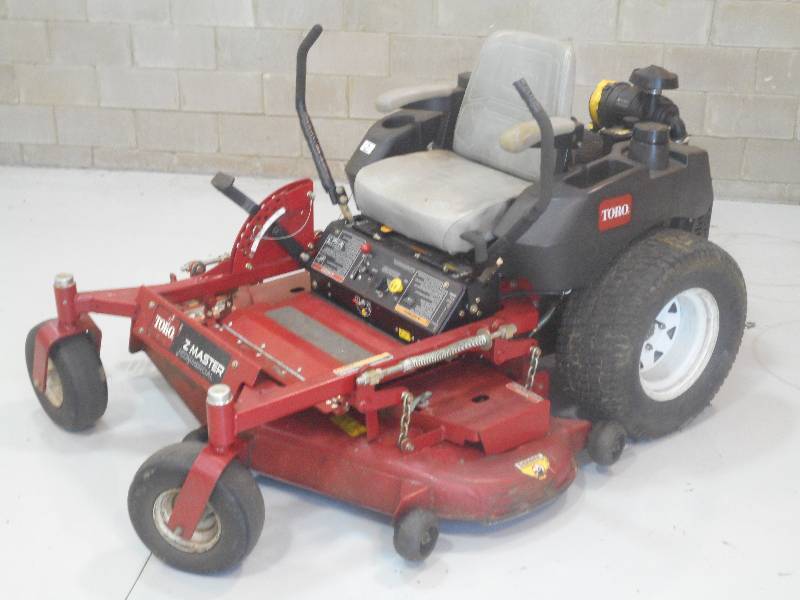 lot 2 image: Toro Z-Master Commercial Zero-Turn ...