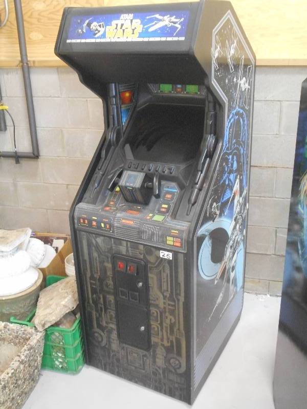 lot 26 image: Atari Star Wars Video Game, 120Volt...