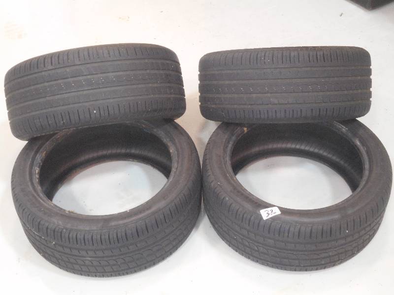 lot 32 image: (4) Pirelli P-Zero Rosso 2554018 ...