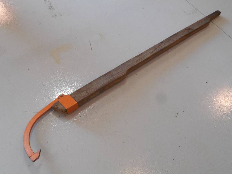 lot 112 image: Heavy Duty Log Roller ...