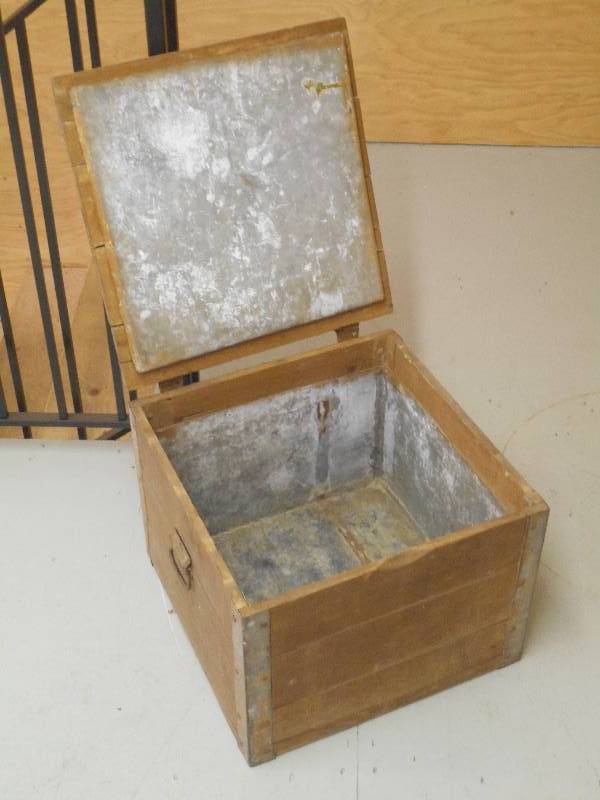 lot 144 image: Vintage Metal-Lined Wooden Crate, 1...