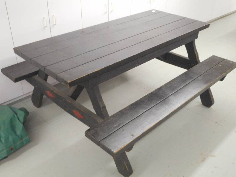 lot 166 image: Heavy Duty Solid Wood Picnic Table,...