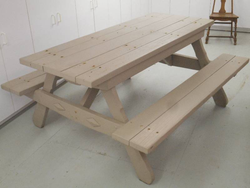 lot 167 image: Heavy Duty Solid Wood Picnic Table,...