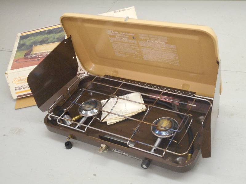 lot 173 image: Unused Sunbeam LP Camp Grill ...
