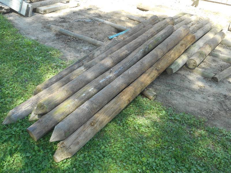 lot 196 image: (16) 6x8ft Treated Fence Posts ...