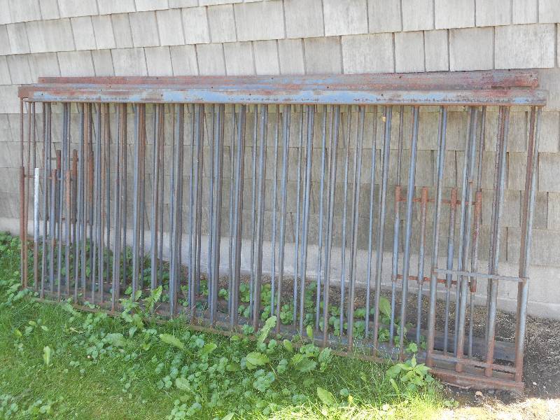 lot 205 image: (4) Heavy Duty Steel Railings, Soli...